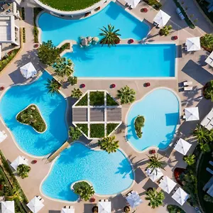 https://porto-sani-village.hotelschalkidiki.net